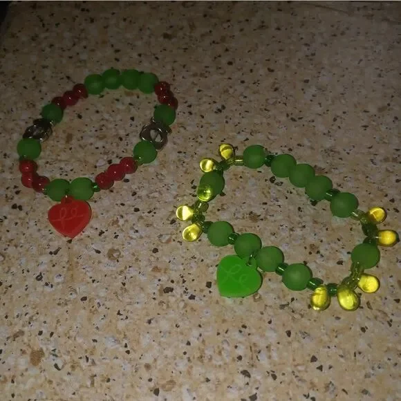 Charm bracelet bundle   - Picture 9 of 10